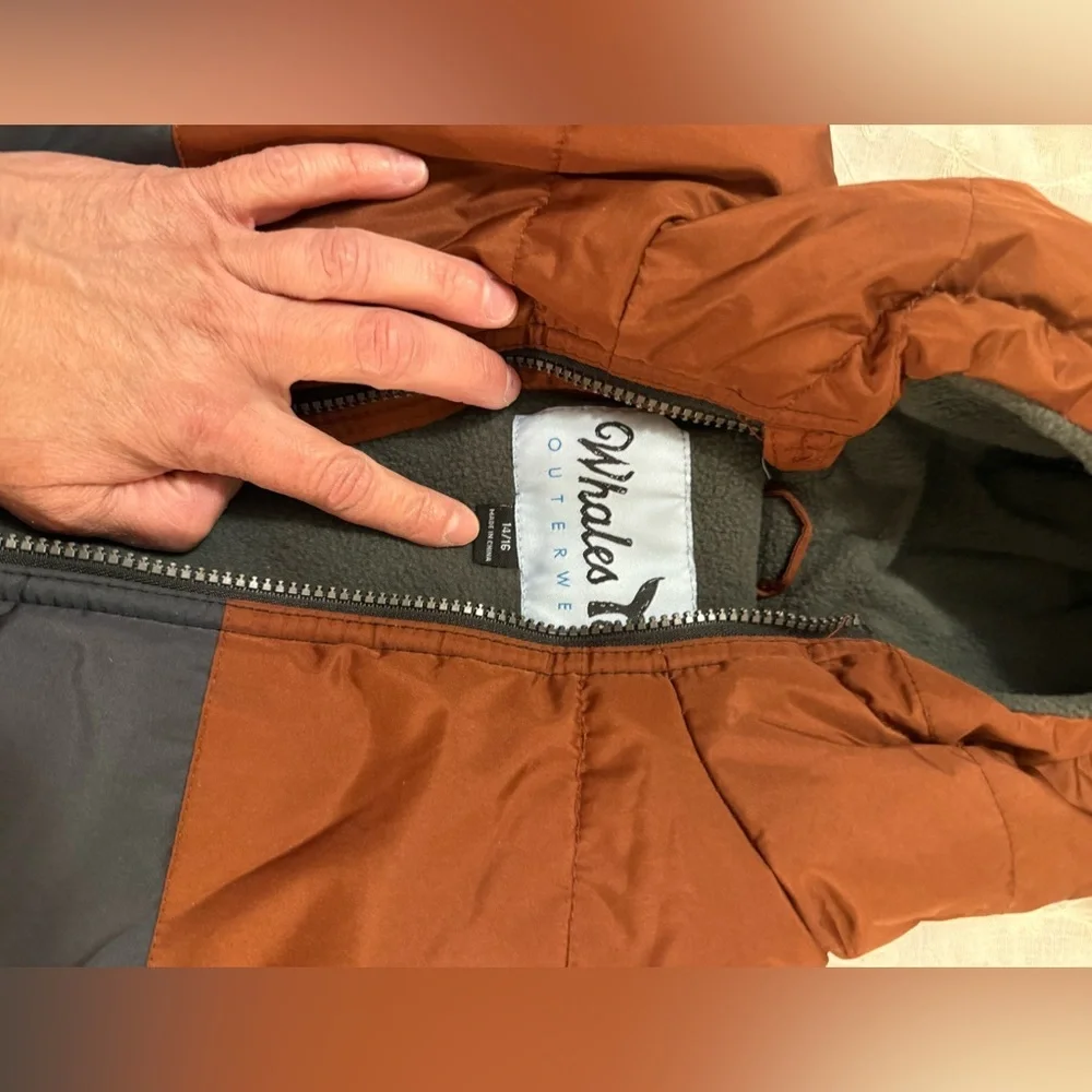 Whales Tail Youth Boy’s winter jacket , sz 14/16, NWT!